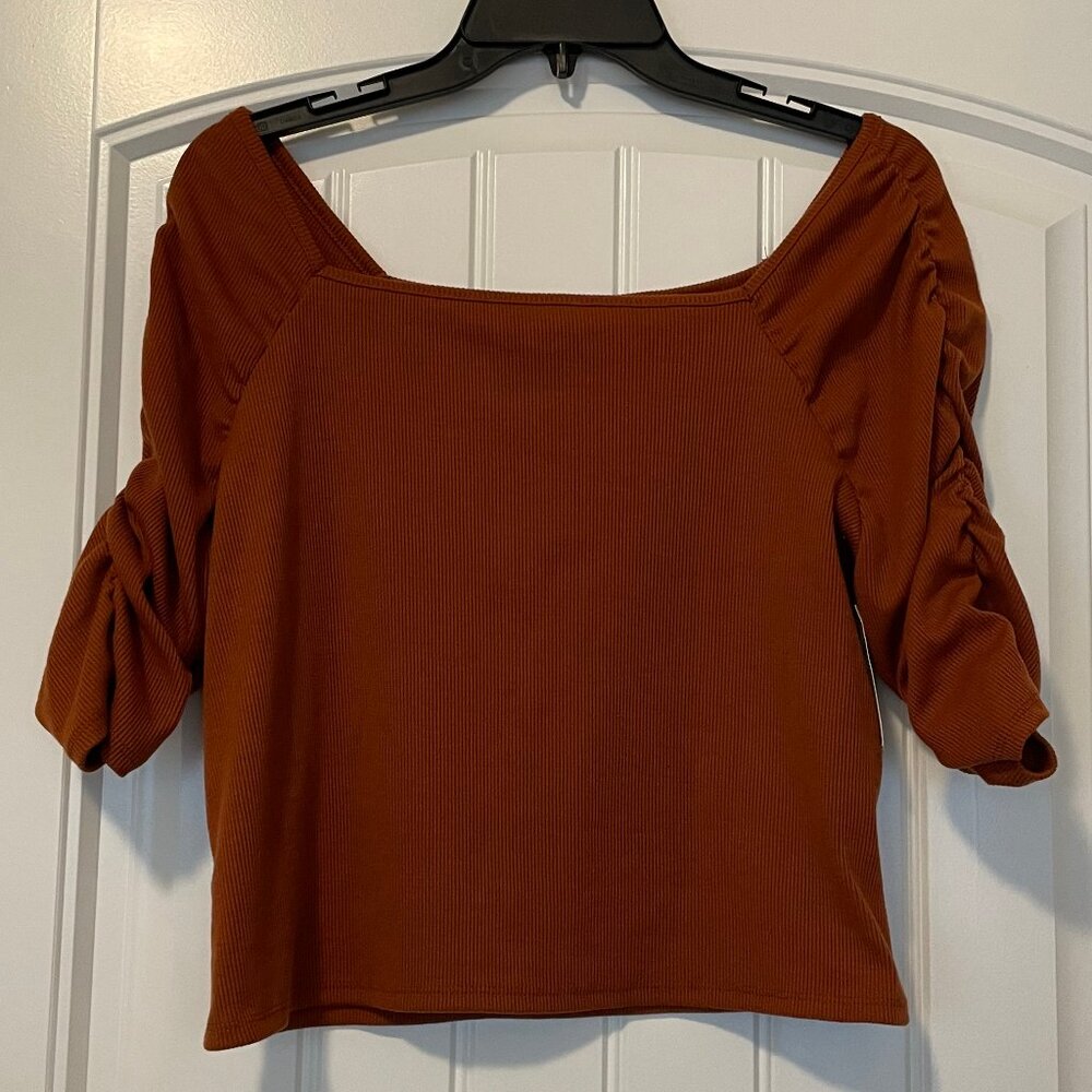 Love and Piece top NWT - Picture 2 of 5